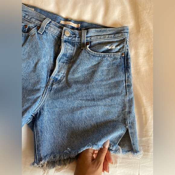 Levi’s 501 Original Cutoff Denim Shorts - Picture 5 of 7